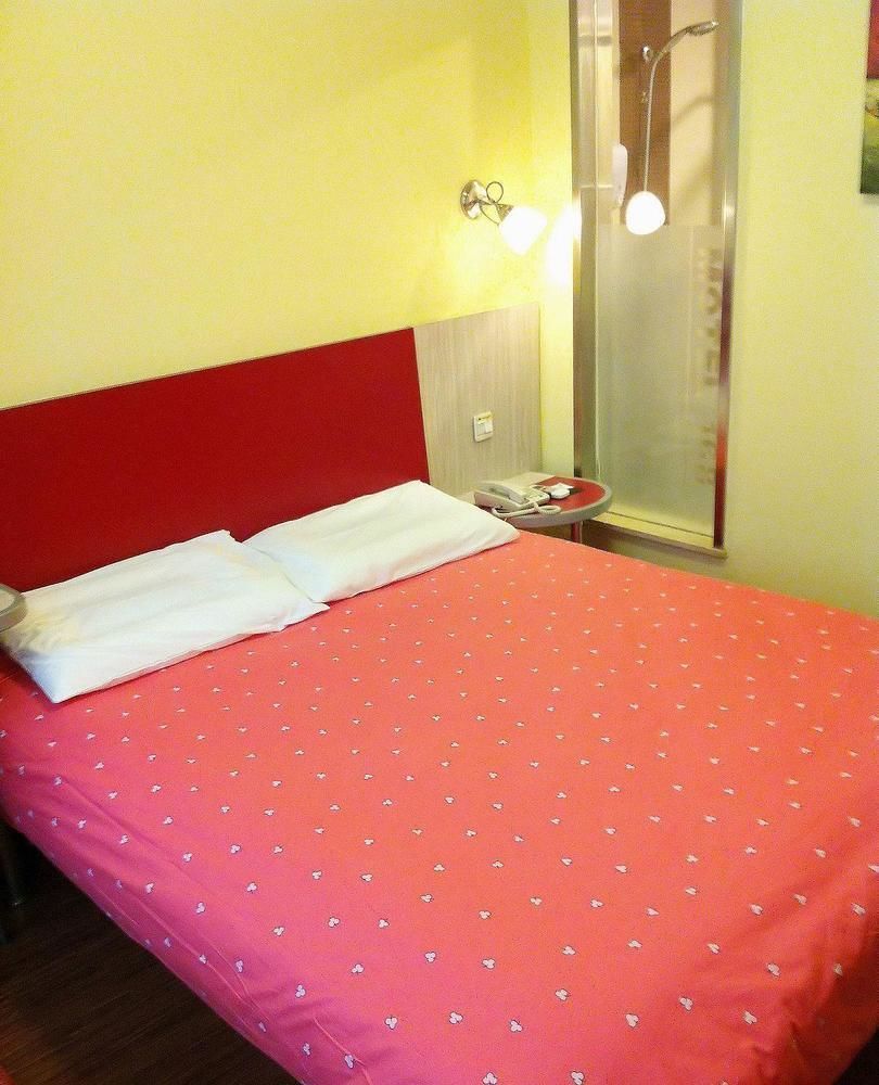 Home Inn Hotel Guiyang Fushui Middle Road Zewnętrze zdjęcie
