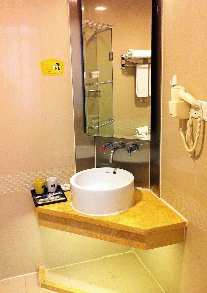 Home Inn Hotel Guiyang Fushui Middle Road Zewnętrze zdjęcie